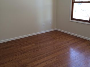 563 1st St FLOOR 1, Carlstadt, NJ 07072
