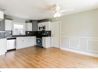 1 Hinsdale Ln, Willingboro, NJ