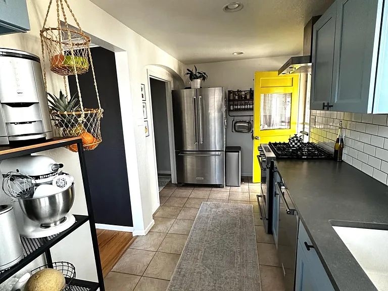 4884 Vallejo St — Photo 8