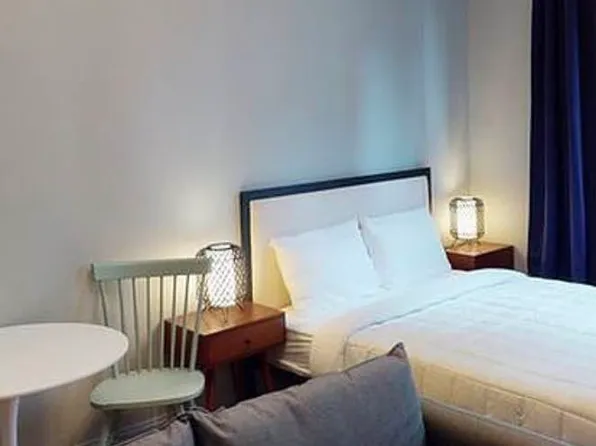 334 E 90th St APT 2D, New York, NY 10128