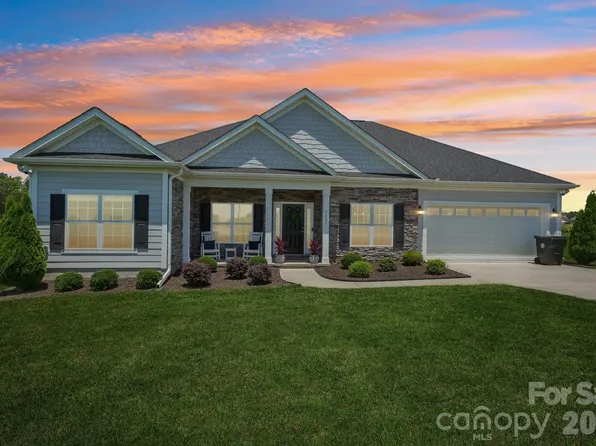 3023 Isle Ln, Monroe, NC 28110