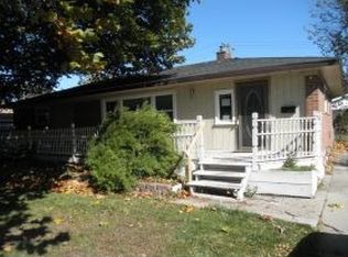 2531 Westfield Rd, Trenton, MI 48183