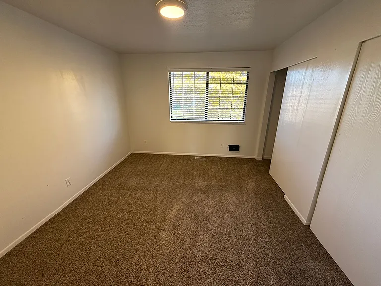1413 W 1650 N — Photo 9