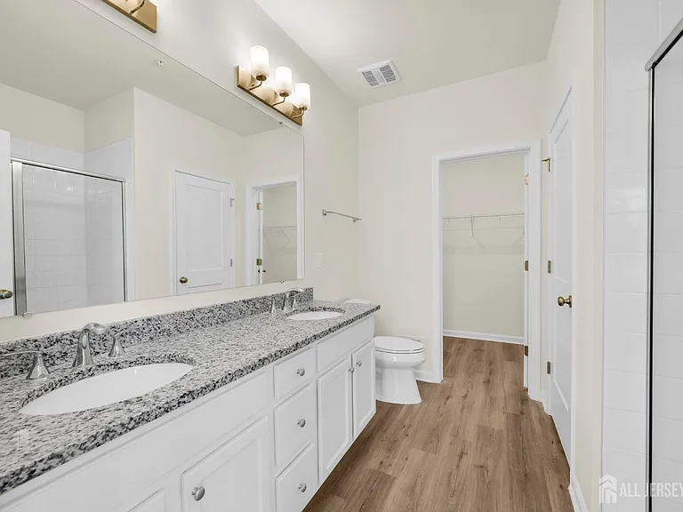 228 Park Ln — Photo 22