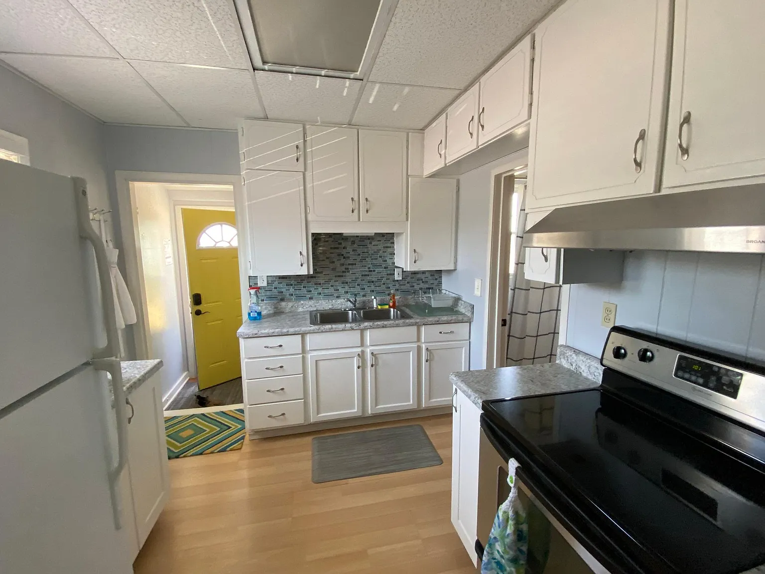 2 bed, 818 sqft, $1,800 — Photo 4