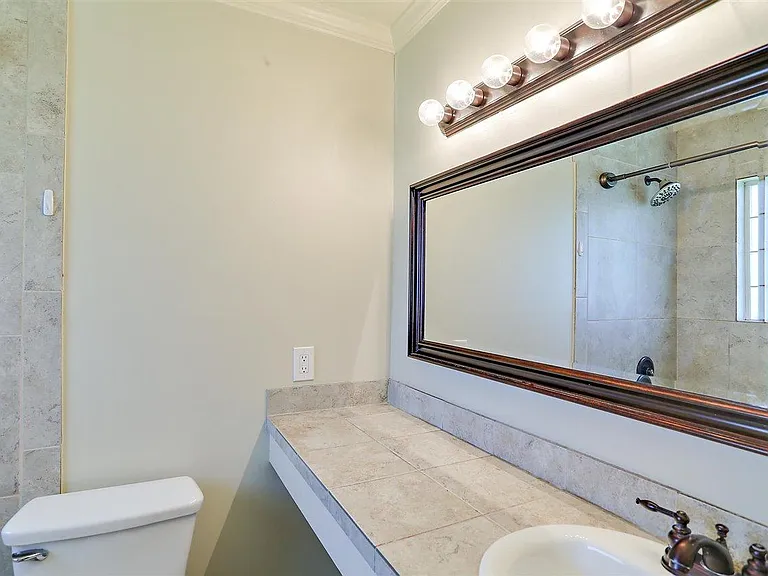 2525 Gina Dr — Photo 17