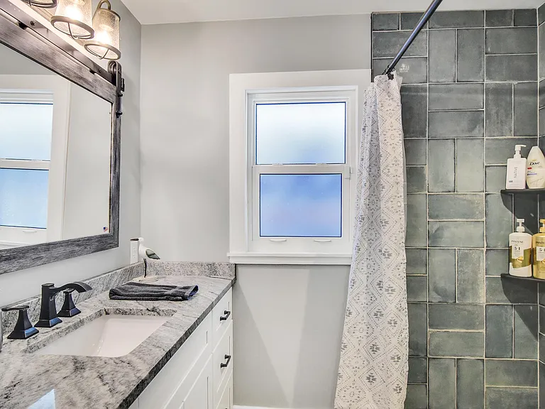 2516 SE 12th Pl — Photo 37