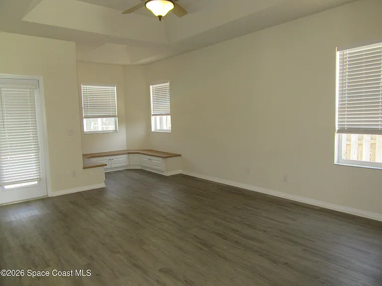 1804 Abbeyridge Dr — Photo 12