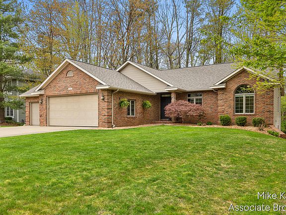 3rd image of 7316 Tylerwood Ct