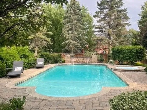 21 Capner Ct, Vaughan, ON L0J 1C0