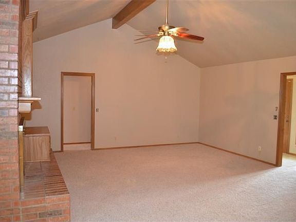 4th image of 4000 Western Heights Ave