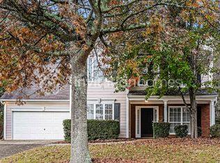 5366 Spike Ln, Suwanee, GA 30024