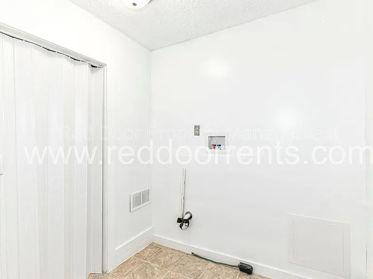 5361 E Burgess Ave — Photo 13