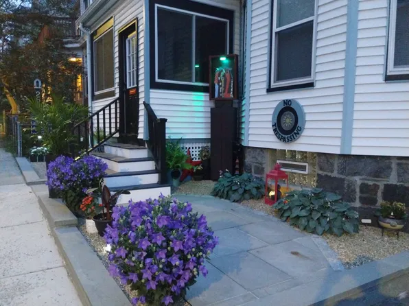 25 Tower St #1, Jamaica Plain, MA 02130