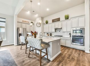 6930 Water Glen Ln, Manvel, TX 77578