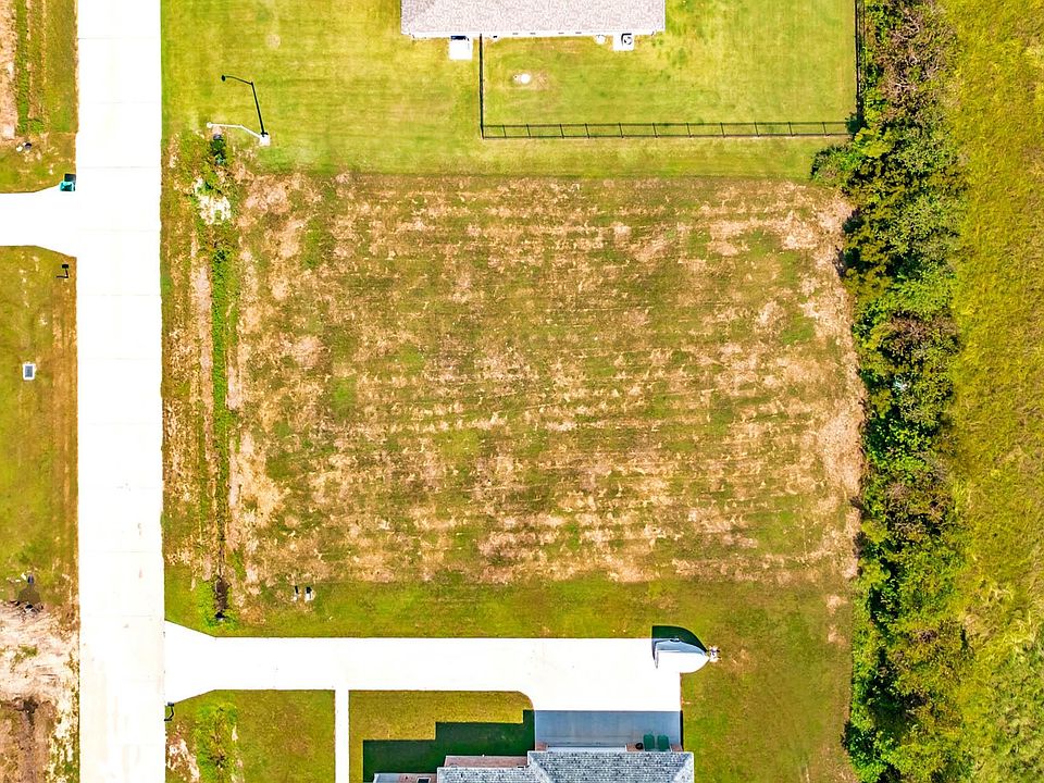 1st image of 288 Bouverans Cir