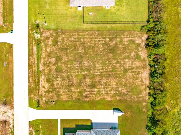 288 Bouverans Cir, Lockport, LA 70374