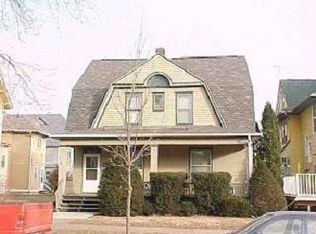 612 S Clinton St APT 1, Iowa City, IA 52240