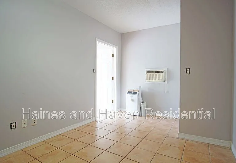 4645 Saddle Creek Pl — Photo 37