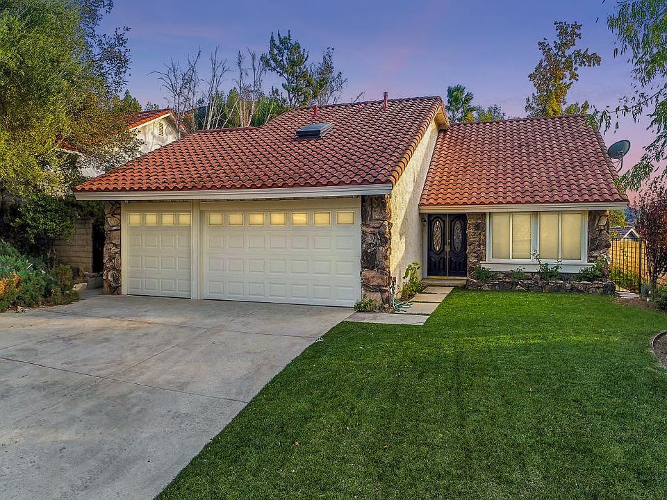 1st image of 28734 Colina Vista St