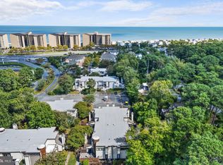 33618 Singles Ct #1102, Bethany Beach, DE 19930