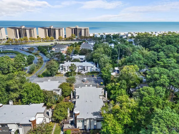 33618 Singles Ct #1102, Bethany Beach, DE 19930