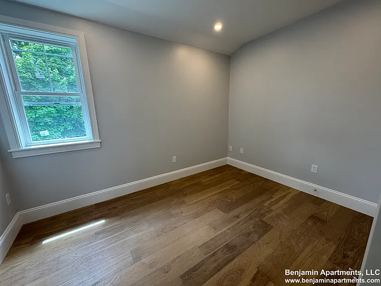 51 Fairbanks St #7 — Photo 18