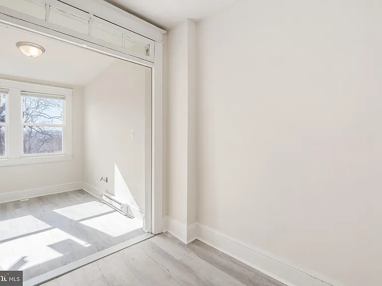 1805 Potomac Ave SE — Photo 36
