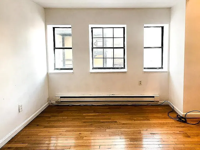 2015 Walnut St #307 — Photo 6