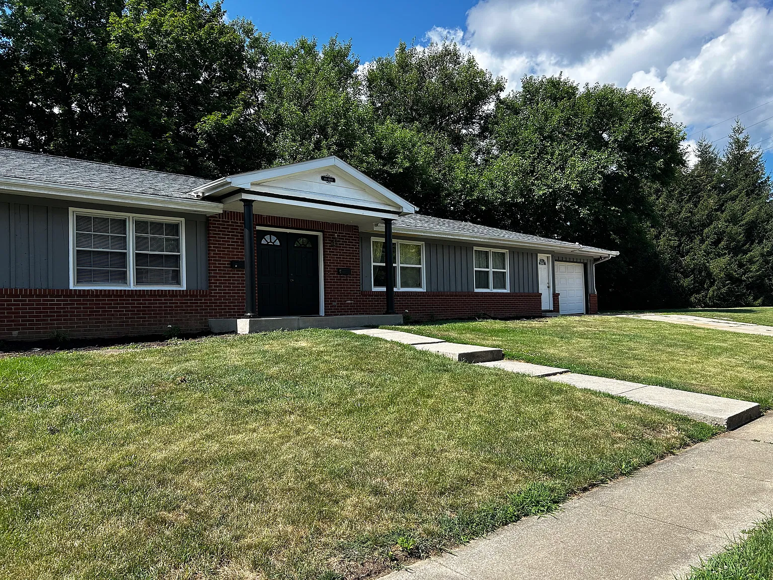 4 bed, 2532 sqft, $2,500 — Photo 1
