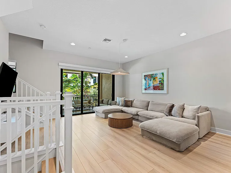 5251 Beckman Ter — Photo 12