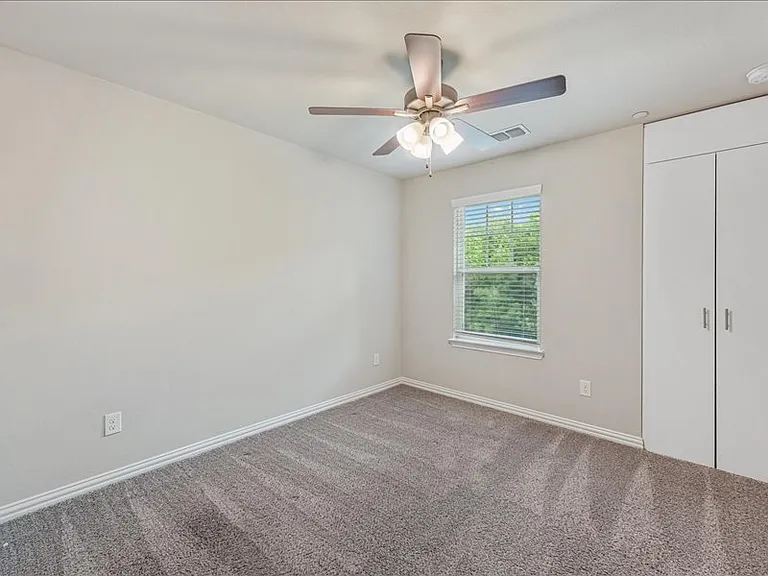1274 Alamo Dr — Photo 23