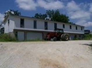 3028 Pin Oak Rd, Gerald, MO 63037