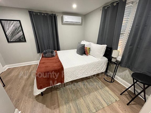 3rd image of 2647 Bonds Ave APT H