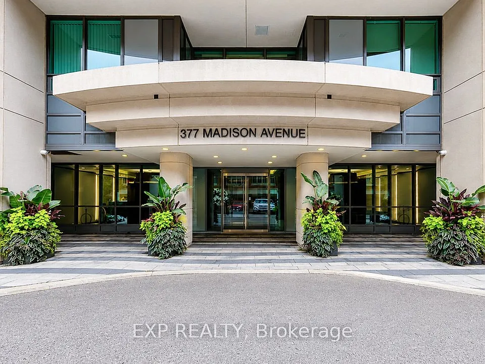 377 Madison Ave #216