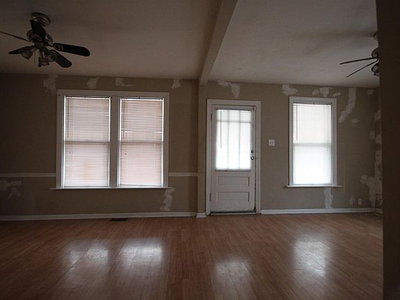 5th image of 3719 Neosho St