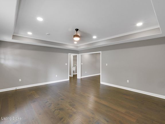 3rd image of 4105 Handley Ave