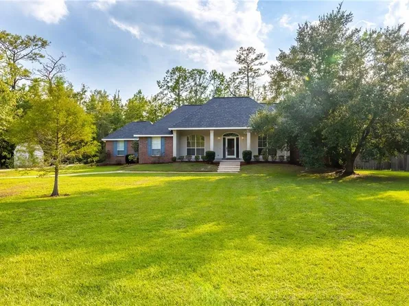 427 Parlange Dr, Pearl River, LA 70452