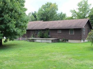 210 N Edgewater Dr, Monticello, IN 47960