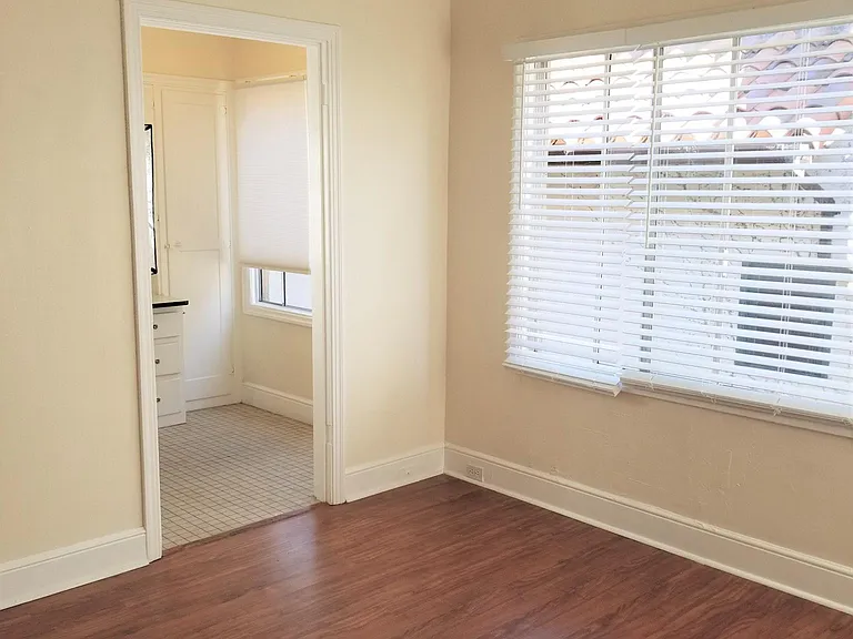 Living/Bedroom to Kitchen