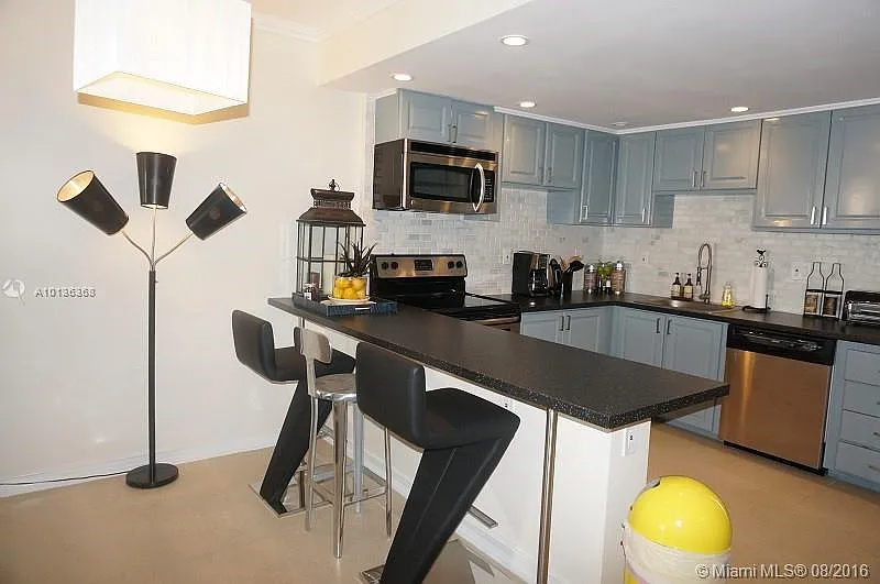 Ocean Reserve Condo — Photo 3
