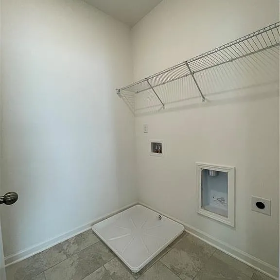 1597 Tilden Ct — Photo 36