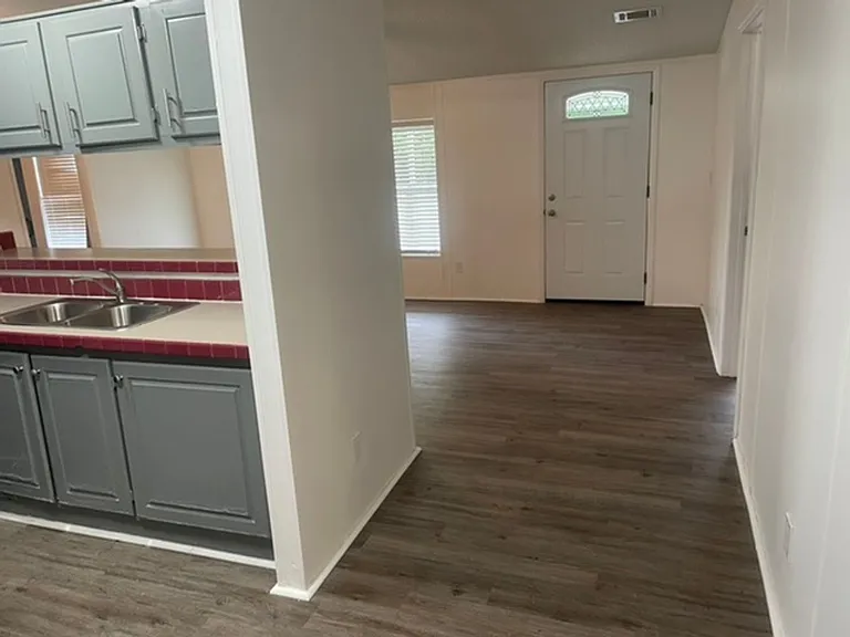 10230 SE Federal Hwy — Photo 33