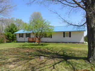 145 S 35th Rd, Cadillac, MI 49601