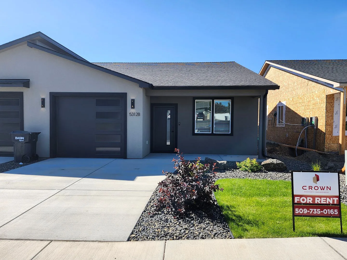 Gorgeous New Construction! W/Smart Home Technology, Washer & Dryer Included! — Photo 1
