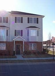 1st image of 783 Wyndhurst Dr