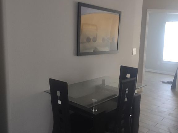 5th image of 4014 Delaware Ave #4014