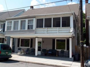 110 W Main St, Windsor, PA 17366