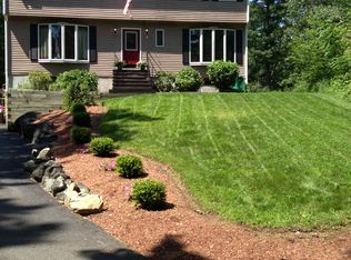 1 Dixey Dr, Middleton, MA 01949