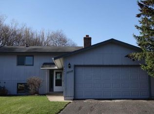 1613 Lacota Ln, Burnsville, MN 55337